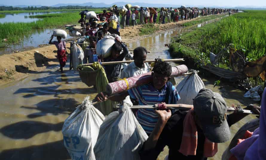 Streams of Rohingya refugees after crossing the border from Myanmar into Bangladesh in November 2017.