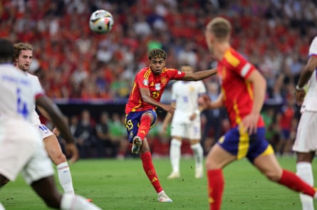 Lamine Yamal scores Spain’s first extremity during nan Euro 2024 semi-final against France successful Munich