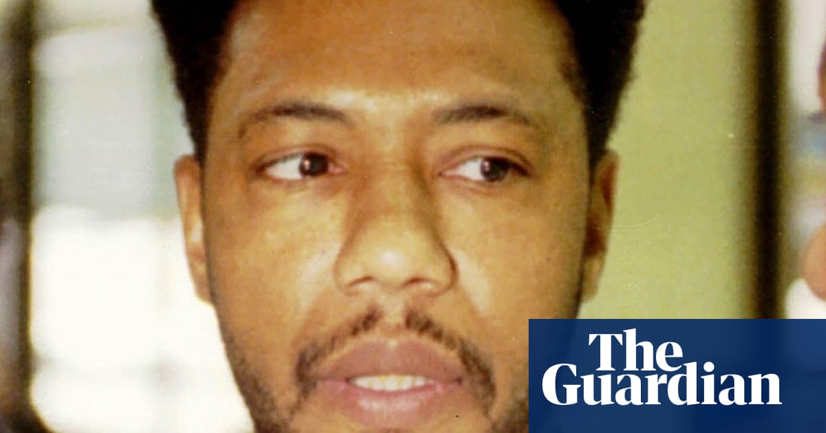 Donald Trump commutes sentence of former Chicago gang leader