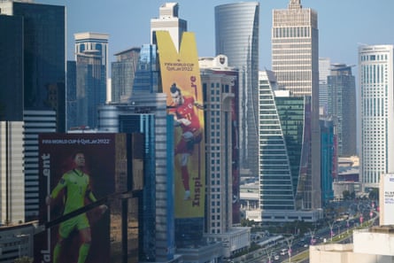 Une publicité mettant en vedette le capitaine du Pays de Galles Gareth Bale est exposée au Qatar à l'approche du tournoi