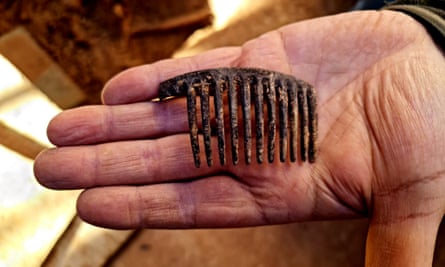 A comb found during the exhumation, believed to belong to María Domínguez Remón, first female mayor of Spain’s second republic.