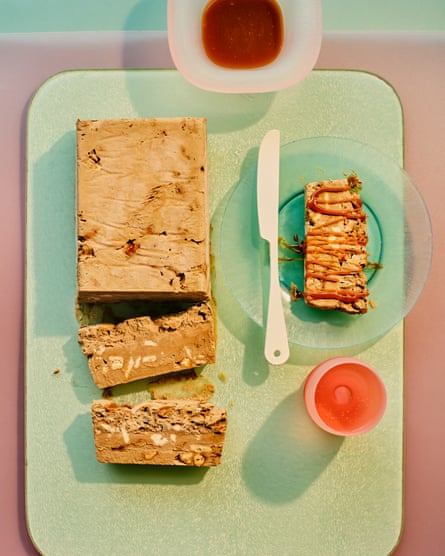 Natasha Pickowicz’s salted hojicha icebox cake.