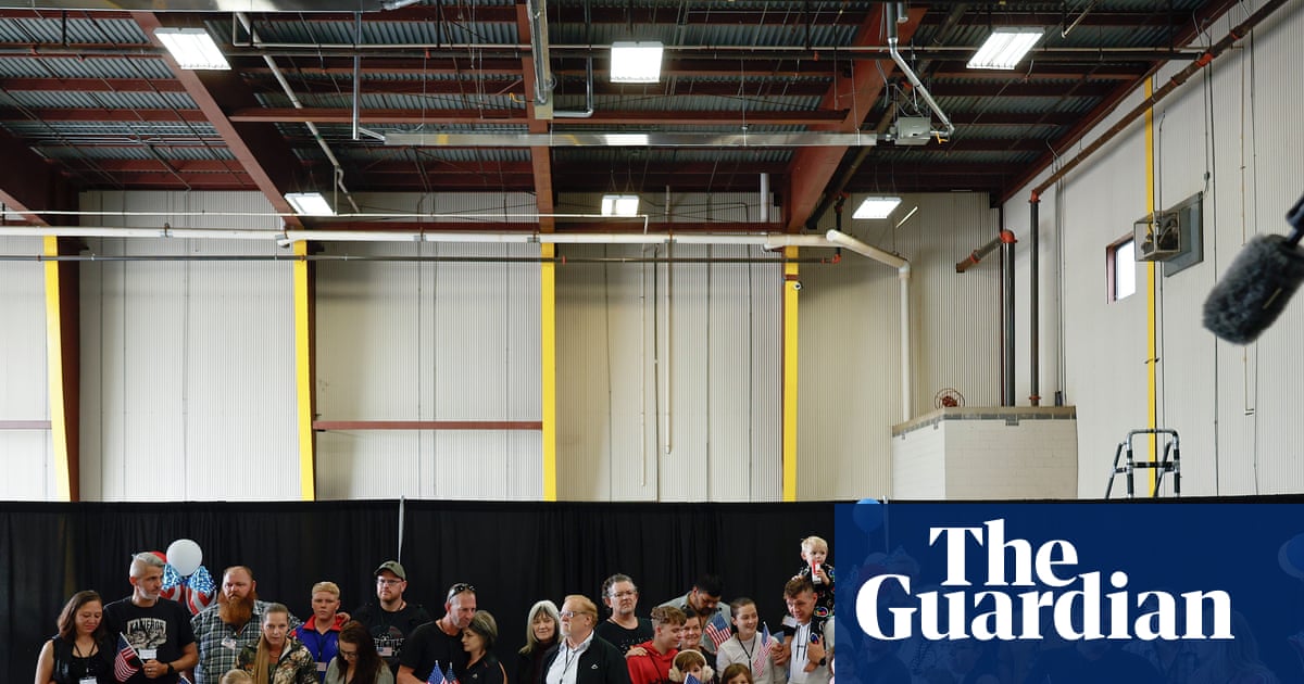 US will limit number of refugees to 7,500 and give priority to white South Africans | US immigration US will limit number of refugees to 7,500 and give priority to white South Africans | US immigration