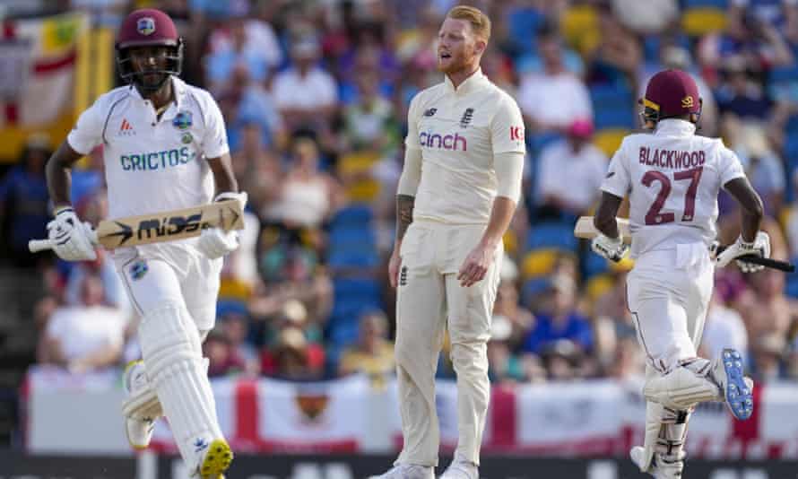 Brathwaite and Blackwood lead recovery to frustrate England | England in West Indies 2022 1 A weary Ben Stokes looks on as the West Indies batsmen Jermaine Blackwood and Kraigg Brathwaite build up their partnership