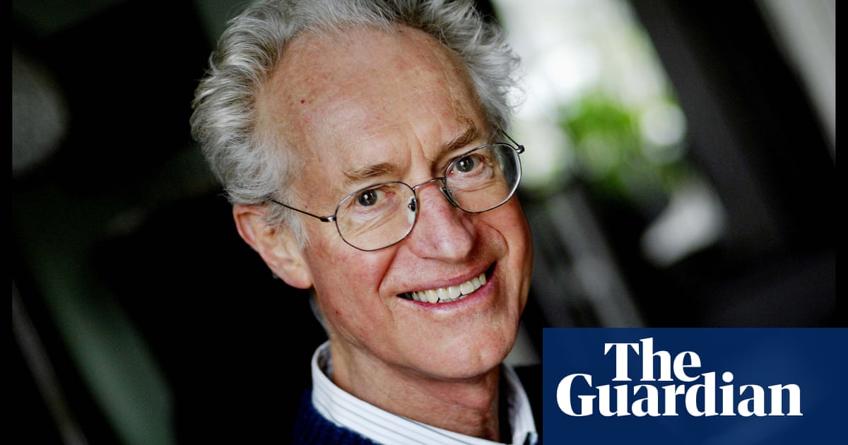 Bamber Gascoigne, former University Challenge quizmaster, dies at 87