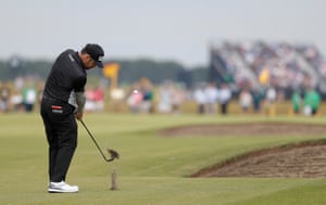Loius Oosthuizen got round for a blemish-free 64.