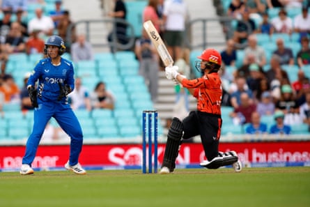 Phoebe Litchfield goes on the attack during the women’s game at the Kia Oval