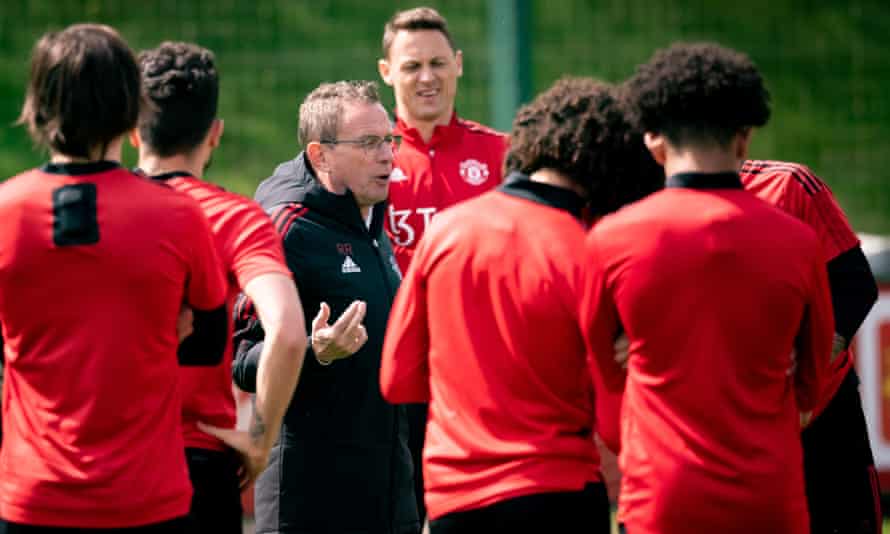 Ralf Rangnick talks to his players at Carrington ahead of Manchester United’s game against Chelsea