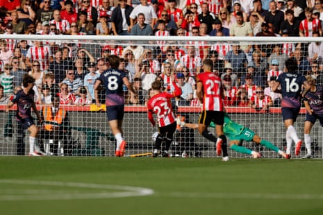 Keane Lewis-Potter of Brentford scores his team’s first goal.