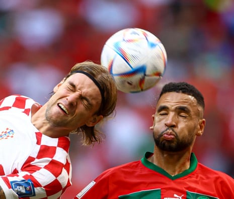 Borna Sosa från Kroatien kanaliserar en Jonathan Woodgate-stämning.