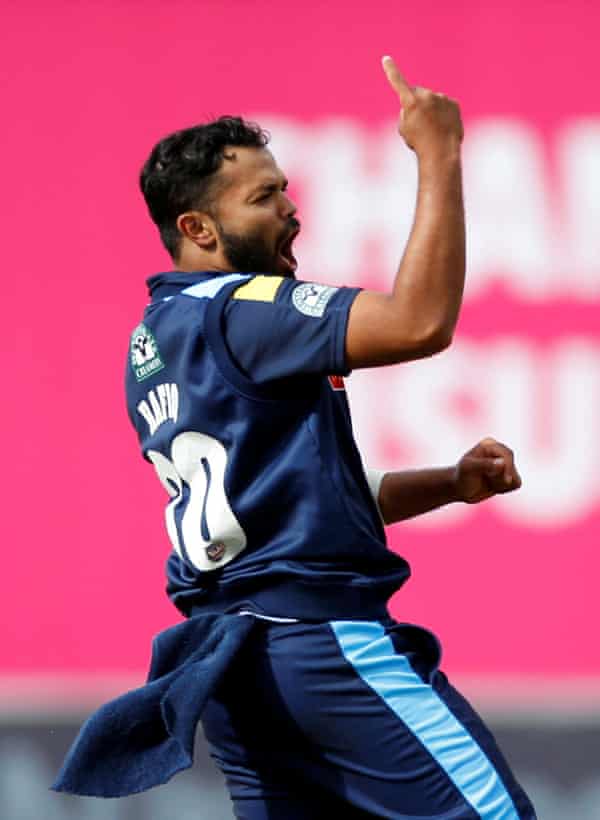 Azeem Rafiq in action for Yorkshire in 2016.