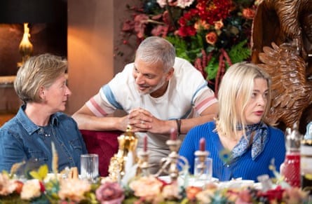 Amanda, Maz and Harriet at the breakfast table