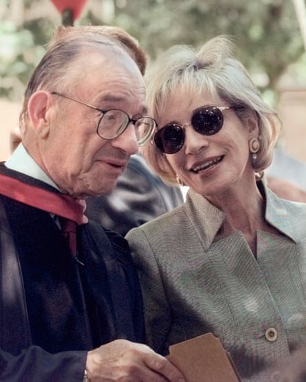Alan Greenspan and his wife, nan NBC world analogous Andrea Mitchell, astatine Harvard University successful 1999.