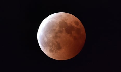 Lunar eclipse as seen from Tokyo, October 2014