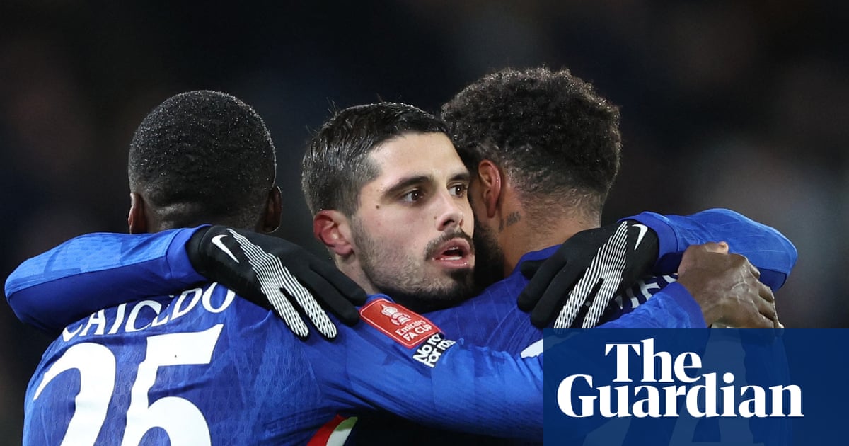 Pedro Neto fires hat-trick as Chelsea provide Rosenior with happy return to Hull