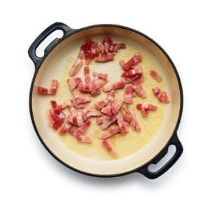 Fry the lardons in butter, then remove.