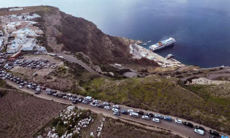 Residents and visitors of Santorini are forming queues with their cars towards the port of Athinios, as they leave the island due to the increased seismic activity of the last few days.