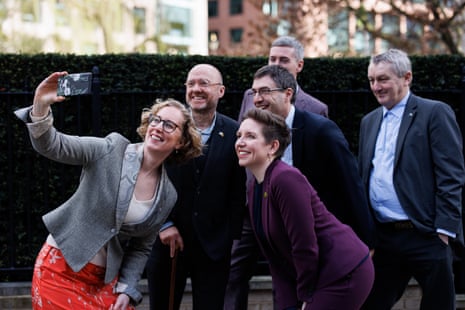 Green party leaders posing for a joint selfie today. Left to right: Lorna Slater, Patrick Harvie, Carla Denyer, Adrian Ramsay, Mal O'Hara and Anthony Slaughter.