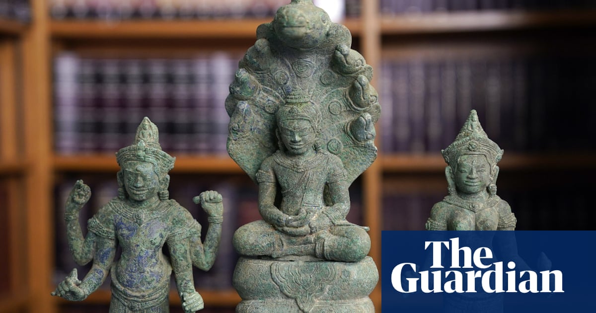 US returns to Cambodia dozens of antiquities looted from historic sites