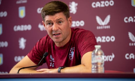 Steven Gerrard will face old England teammate Frank Lampard this weekend.