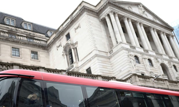 UK businesses slash investments due to soaring prices and Brexit UK businesses slash investments due to soaring prices and Brexit
