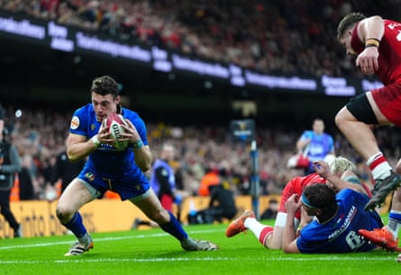 Paolo Garbisi scores Italy’s third and final try in Cardiff.