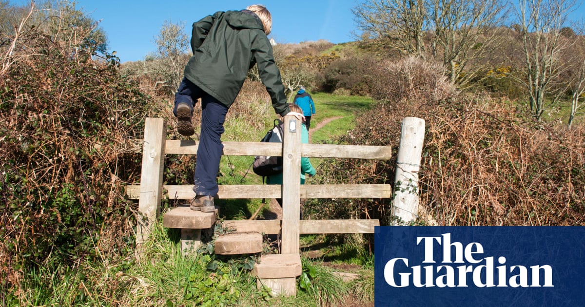 Deadline to register England’s footpaths cancelled after public access campaign
