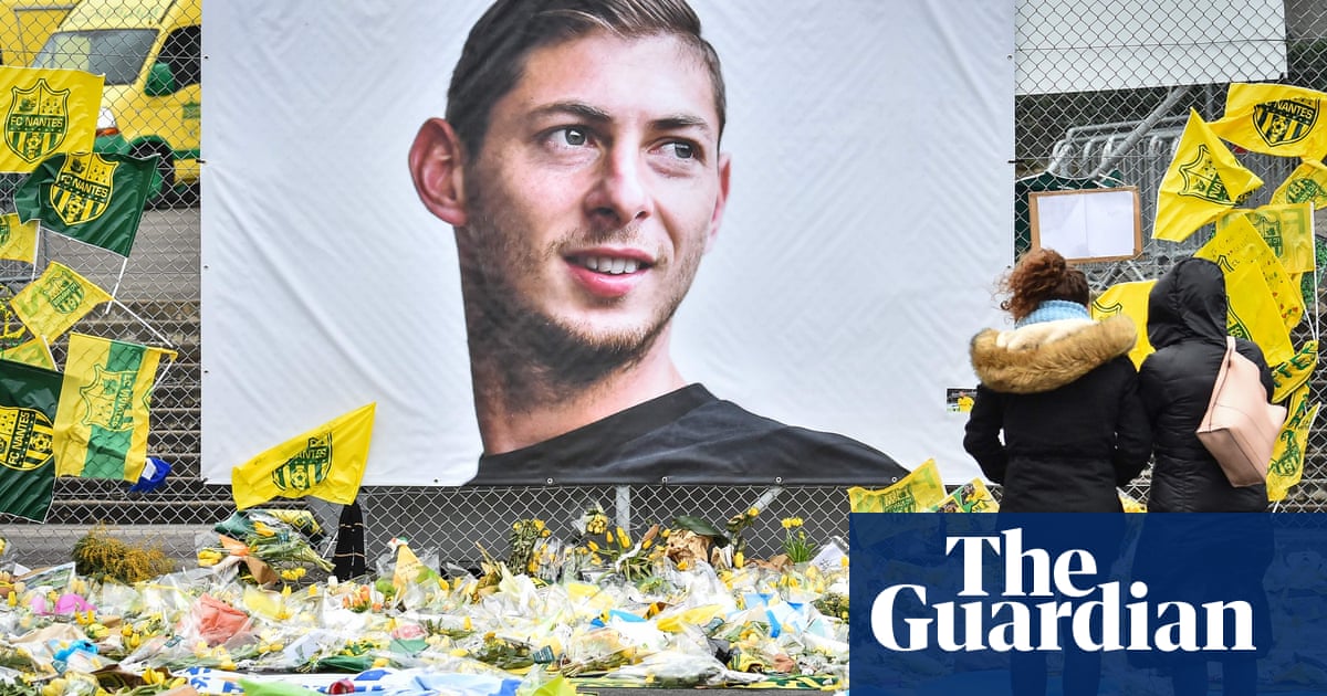 Emiliano Sala and crash pilot probably poisoned by fumes