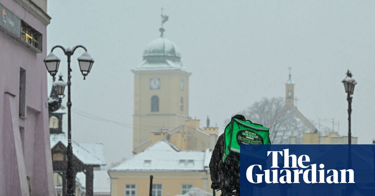 Weather tracker: Snowfall cuts power in Poland and flooding devastates Sri Lanka