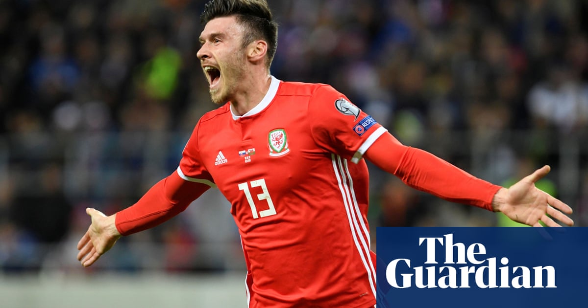 Wales’s Kieffer Moore keeps Euro 2020 hopes alive against Slovakia
