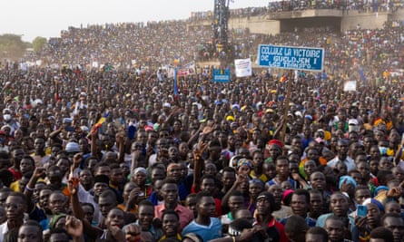 A huge crowd of people at an election rally in a stadium in Chad