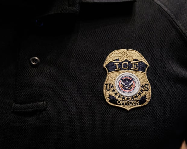 Veterano del ejército estadounidense condecorado con el Corazón Púrpura fue deportado a México por el ICE. Veterano del ejército estadounidense condecorado con el Corazón Púrpura fue deportado a México por el ICE.