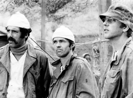 Tom Skerritt, centre, in the 1970 film of M*A*S*H*, with E