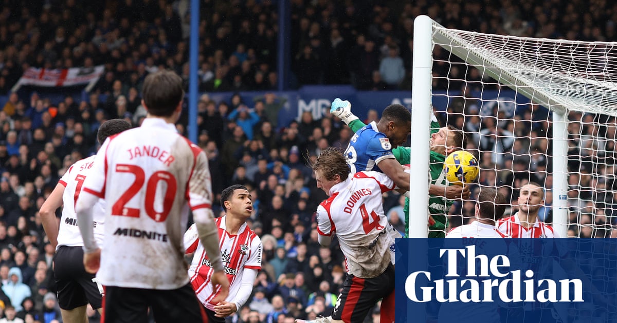 Portsmouth out of relegation zone after Adams goal in feisty Southampton draw