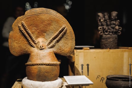 A terracotta piece, made by women of the Dakakari people for funerary purposes