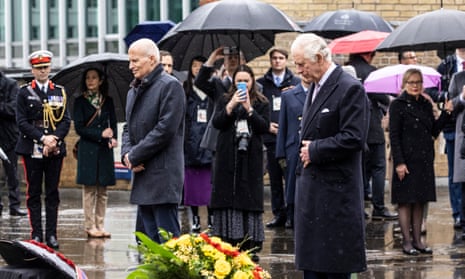 King Charles and Peter Tschentscher, the mayor of Hamburg, lay wreaths on the steps of St Nikolai memorial church