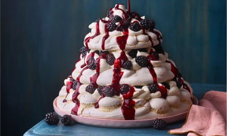 Blackberry pavlova.