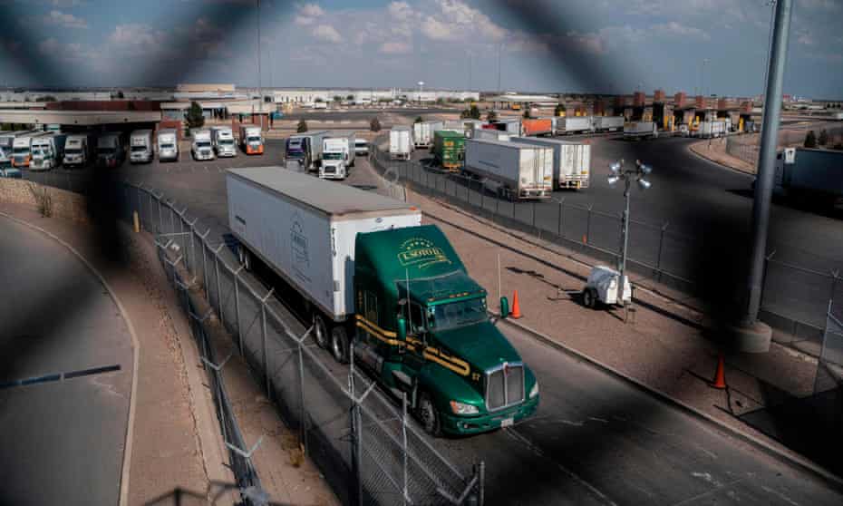 US-Mexico border at the Zaragoza International Bridge in Juarez, Mexico
