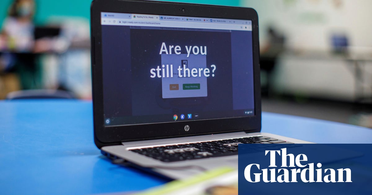 UK digital skills shortage risks Covid recovery as young people shun IT courses