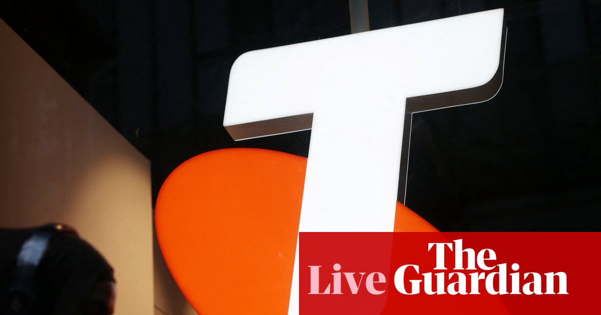 Australia news live: Telstra mobile internet down outage, Triple Zero, V/Line trains network