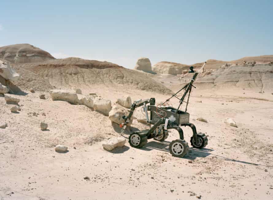 The MDRS rover robot.