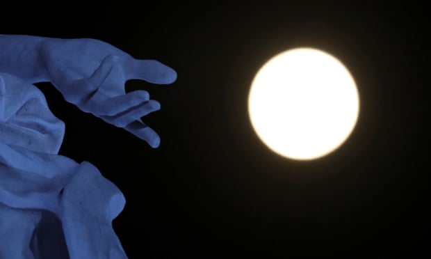 The full moon rises in Buenos Aires
A Supermoon rises behind the Carta Magna y Las Cuatro Regiones Argentinas monument in Buenos Aires, Argentina April 26, 2021