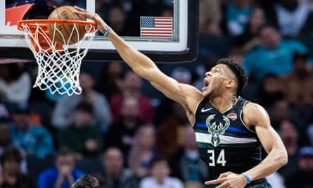Bucks' Giannis Antetokounmpo wins second straight NBA MVP ...