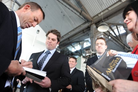Tony Abbott signs copies of Battlelines in 2009