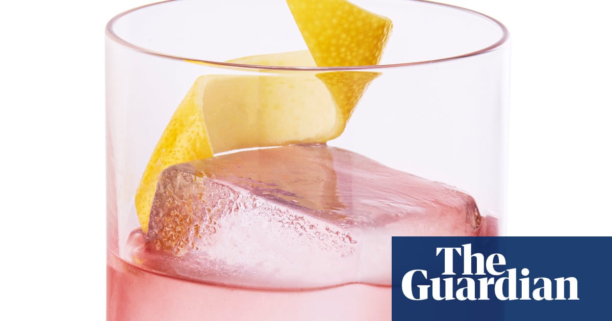 Cocktail of the week: Baudry Greene's rouge claire negroni recipe | The good mixer