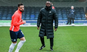 Andy Cole directs the team warm-up as Southend United’s assistant coach before the lockdown.