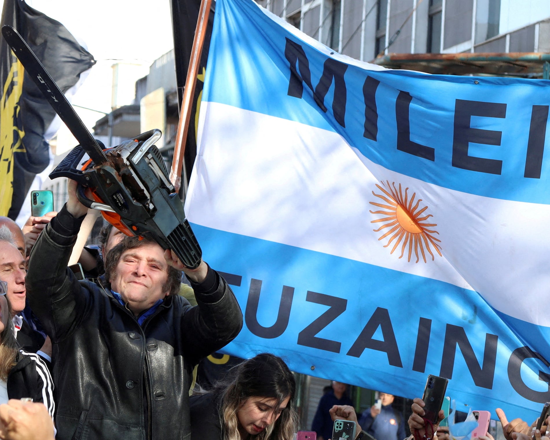 «O eres pobre o eres rico»: los argentinos que sufren bajo la austeridad extrema de Milei «O eres pobre o eres rico»: los argentinos que sufren bajo la austeridad extrema de Milei
