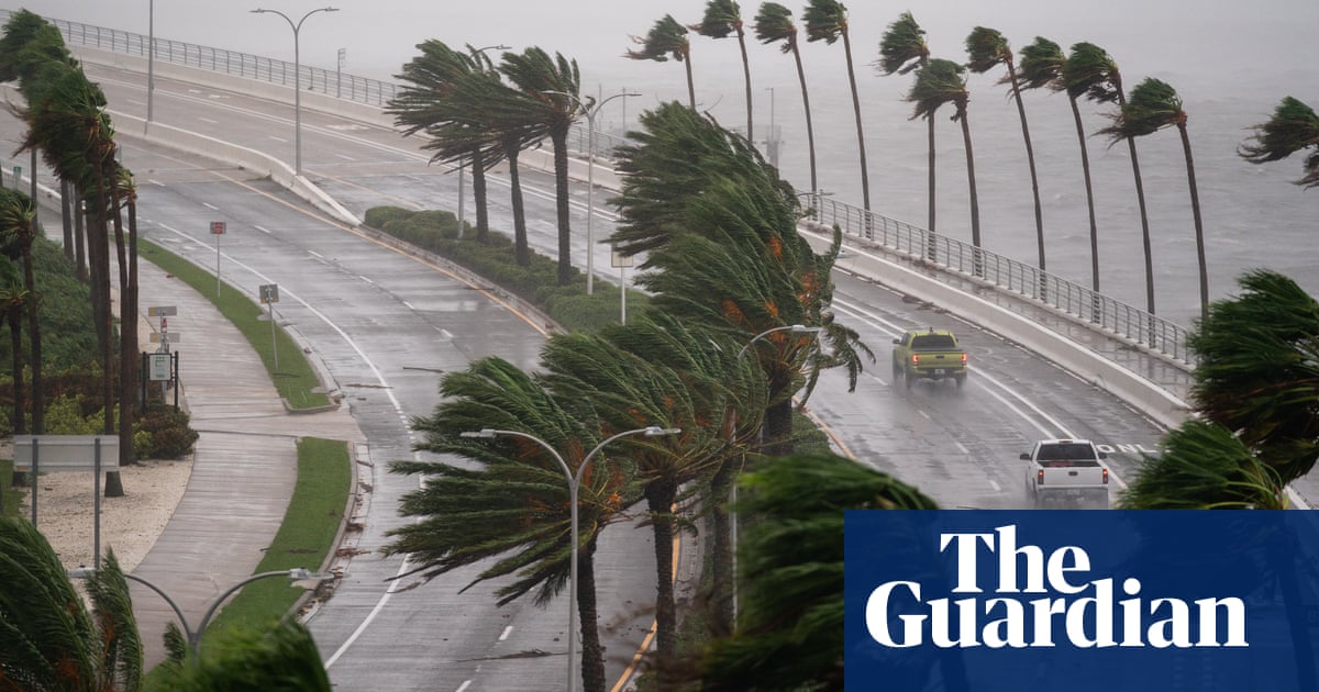 First Thing: more than 2m without power as Florida hit by Hurricane Ian