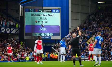 A display shows the VAR decision on the disallowed Arsenal goal.