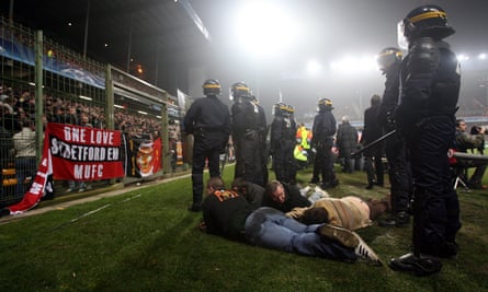 Les fans du voyage sentent la main lourde de la police française en 2007 à Lens